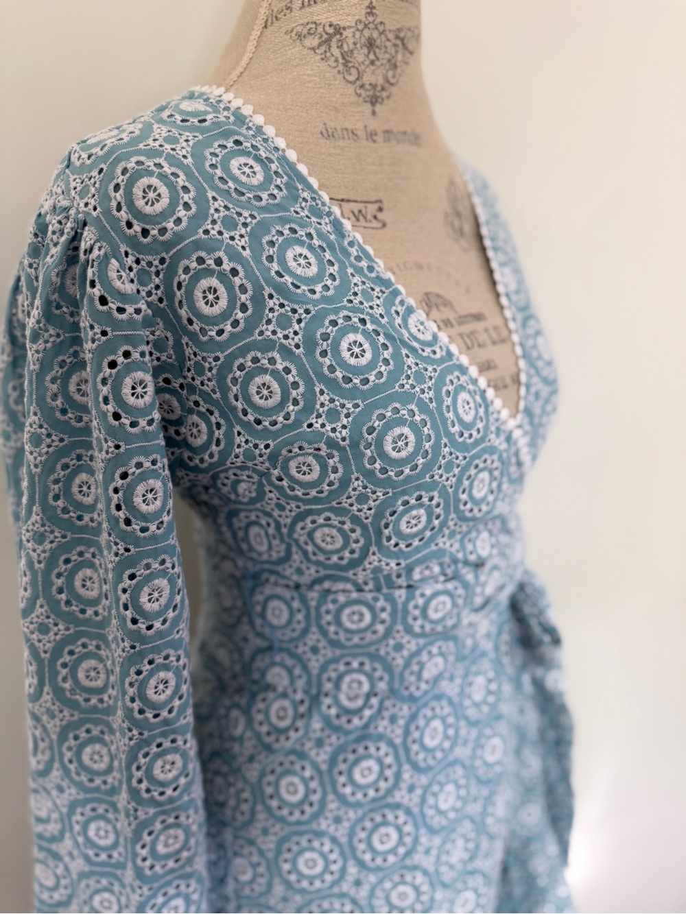 Karen Millen Broderie Cotton Wrap Mini Dress Light Blue Eyelet Dress - Picture 7 of 16